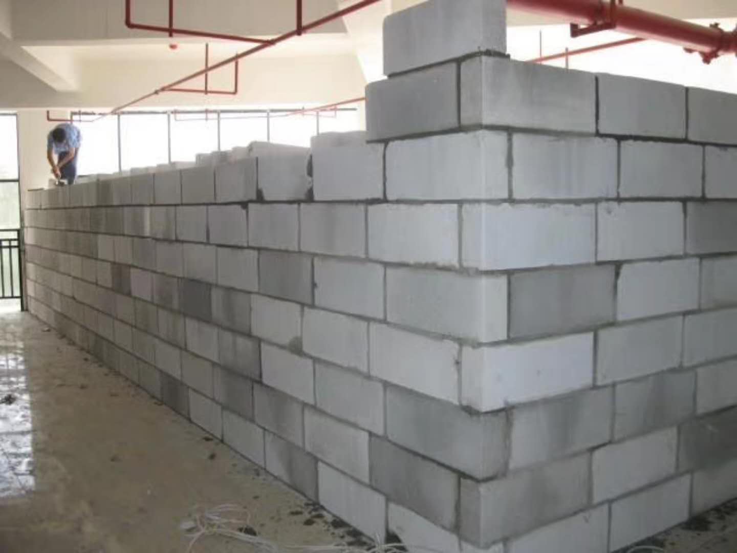 彝良蒸压加气混凝土砌块承重墙静力和抗震性能的研究